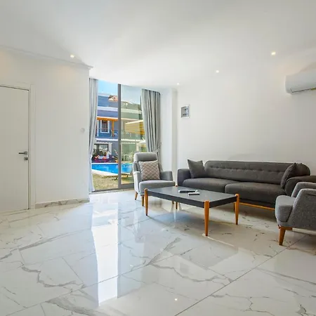 Nur & 3* Kalkan